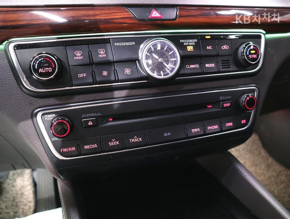 2017 - kia k7