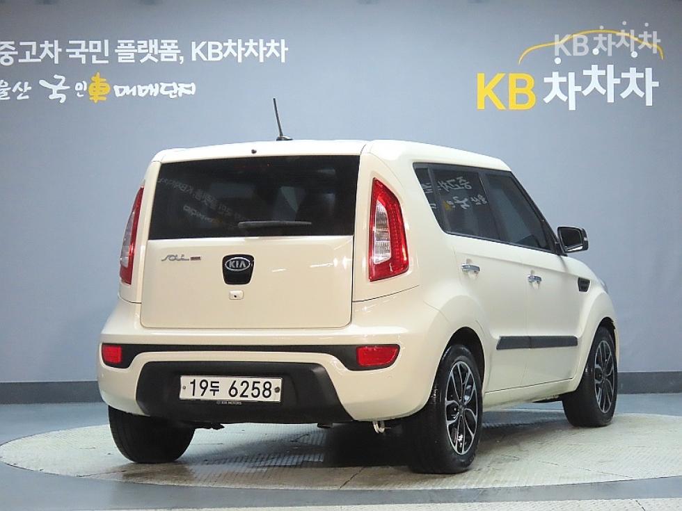 2012 - kia soul