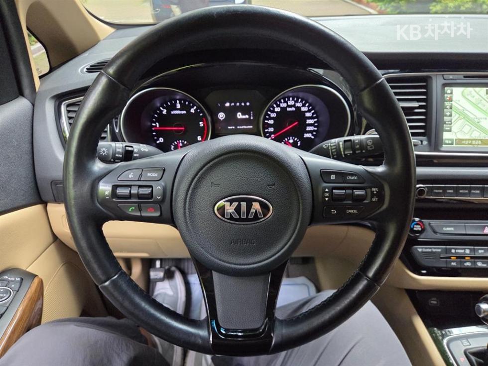 2015 - kia carnival