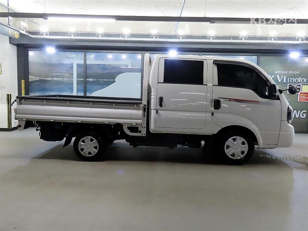 2022 - kia bongo iii