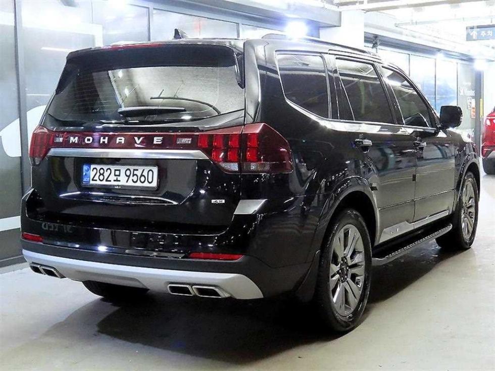 2022 - kia mohave