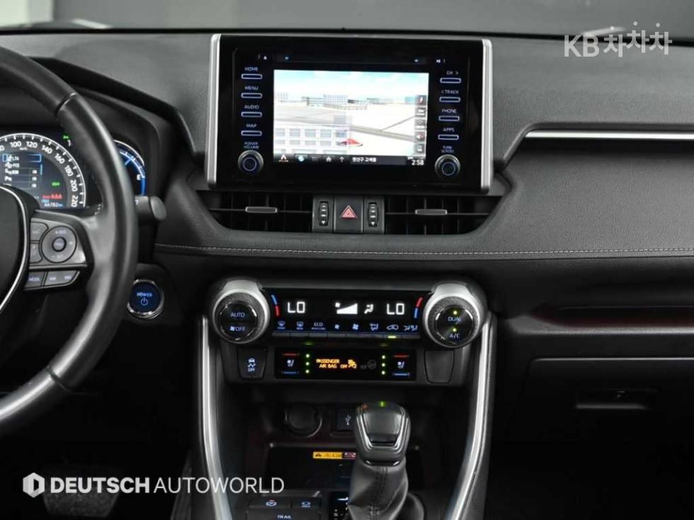 2022 - toyota rav4