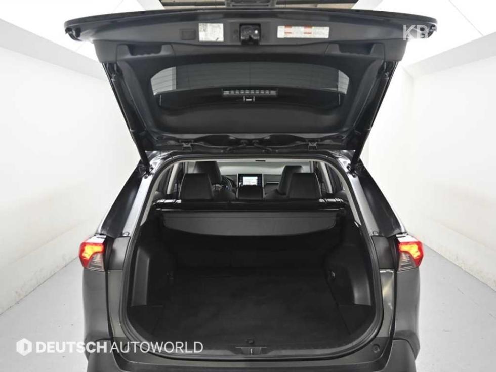 2022 - toyota rav4