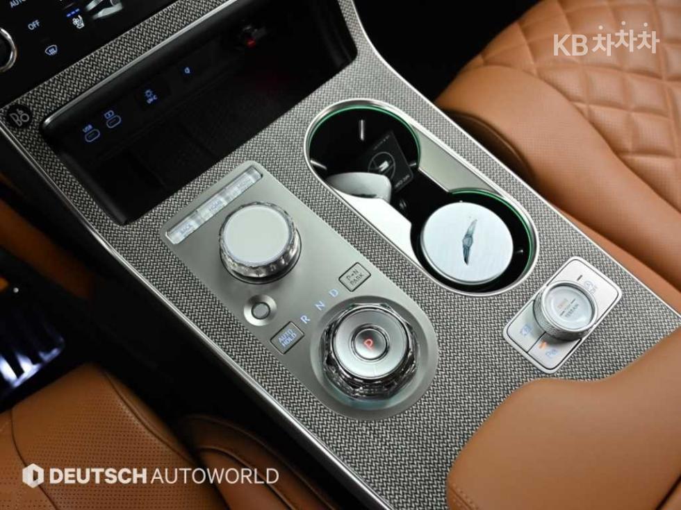 2024 Genesis GV80 photo