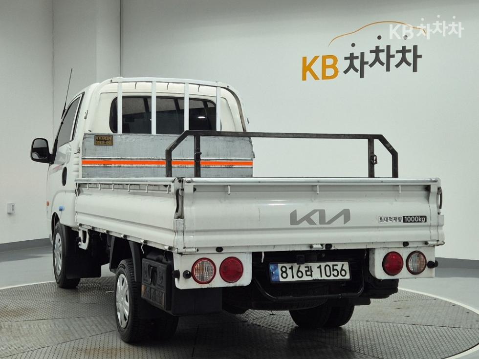 2023 - kia bongo iii