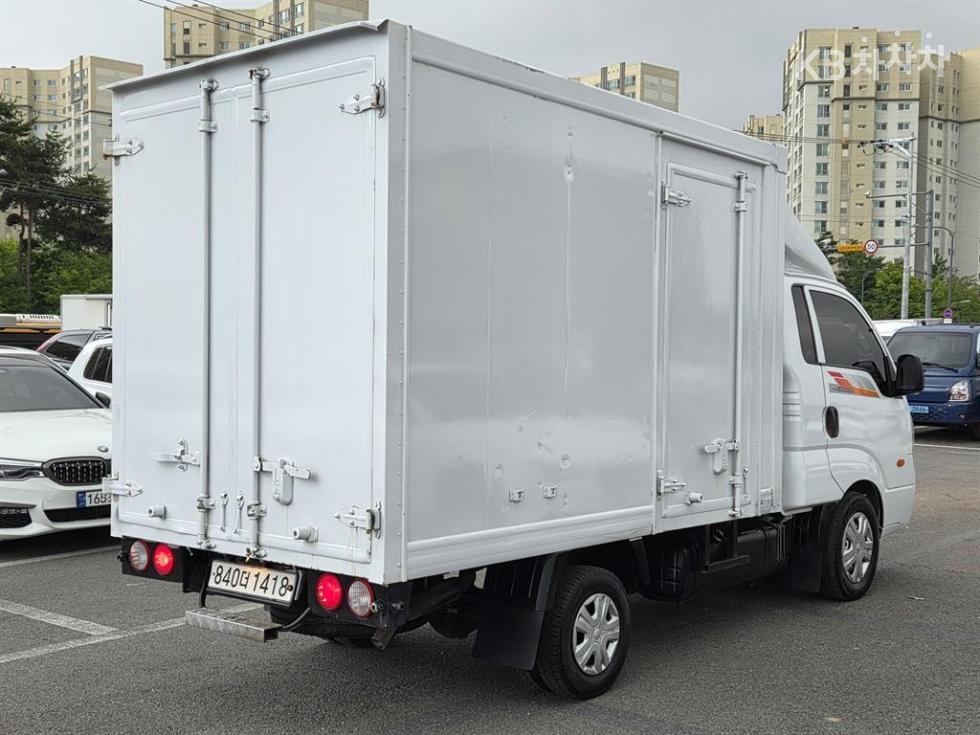 2019 - kia bongo iii