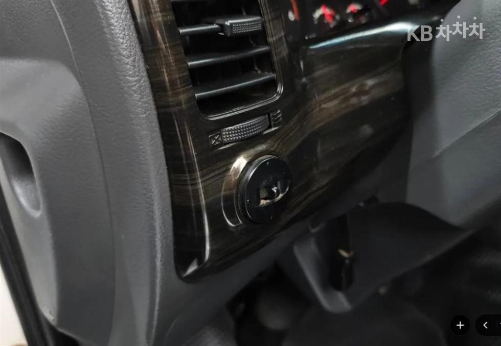 2011 - kia bongo iii
