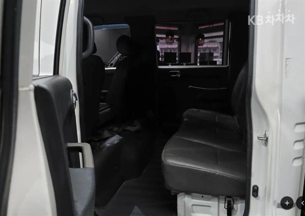 2011 - kia bongo iii