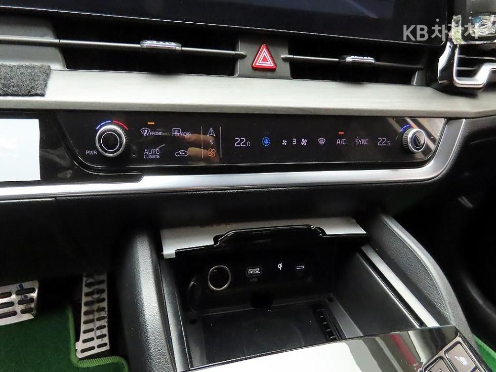 2024 - kia sportage