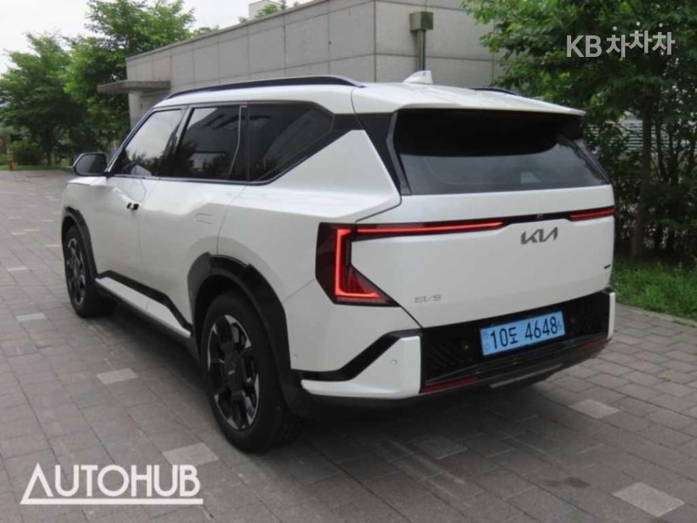 2026 - kia ev5