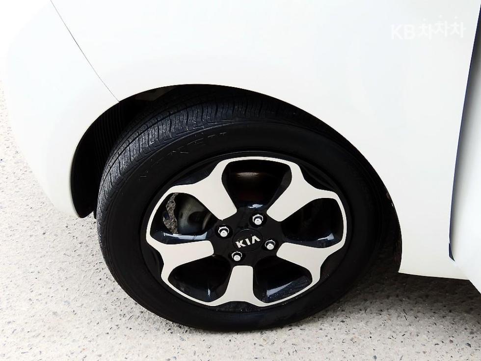 2013 - kia ray
