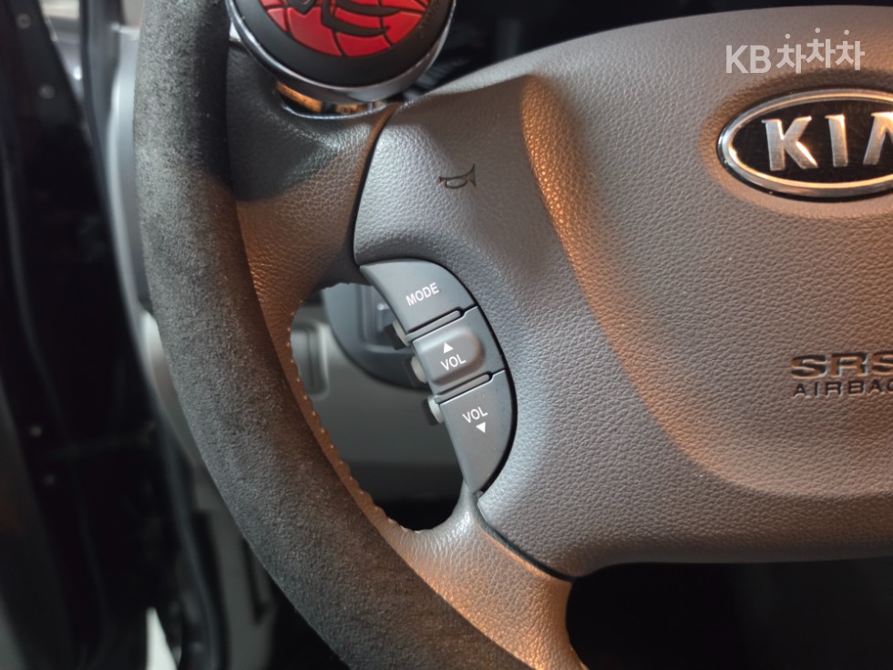 2011 - kia carnival