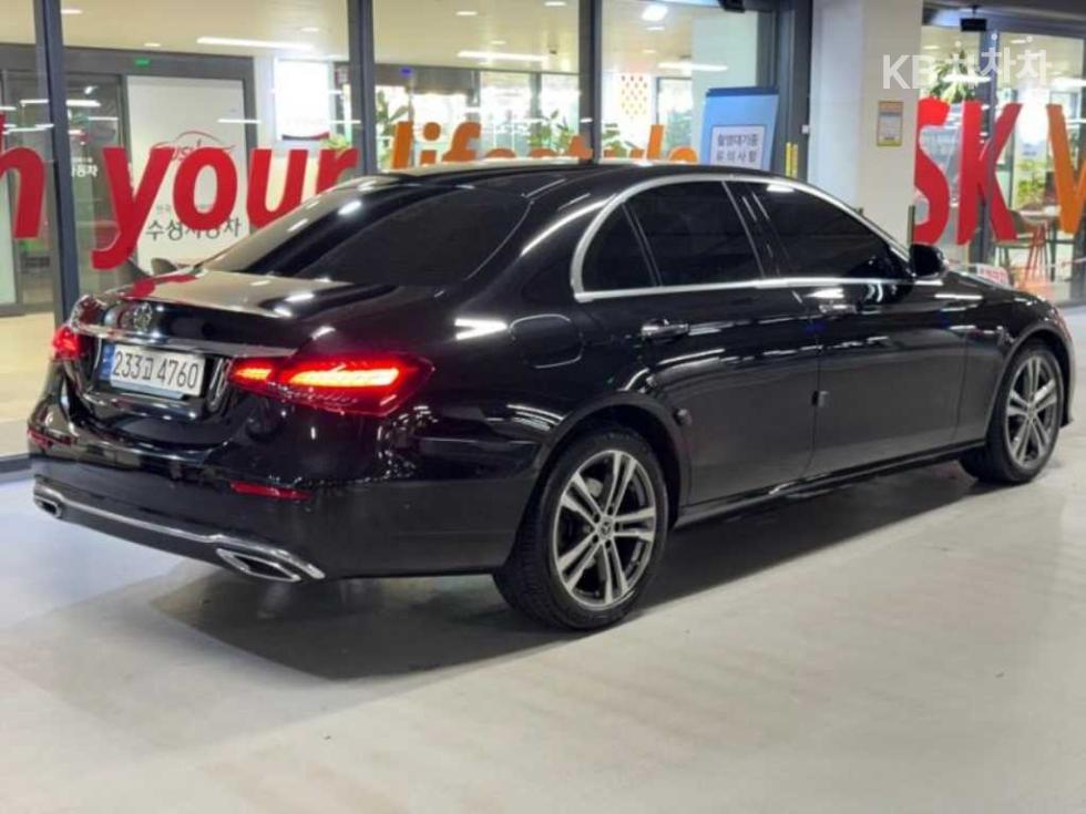 2023 Mercedes-Benz E (W213) photo