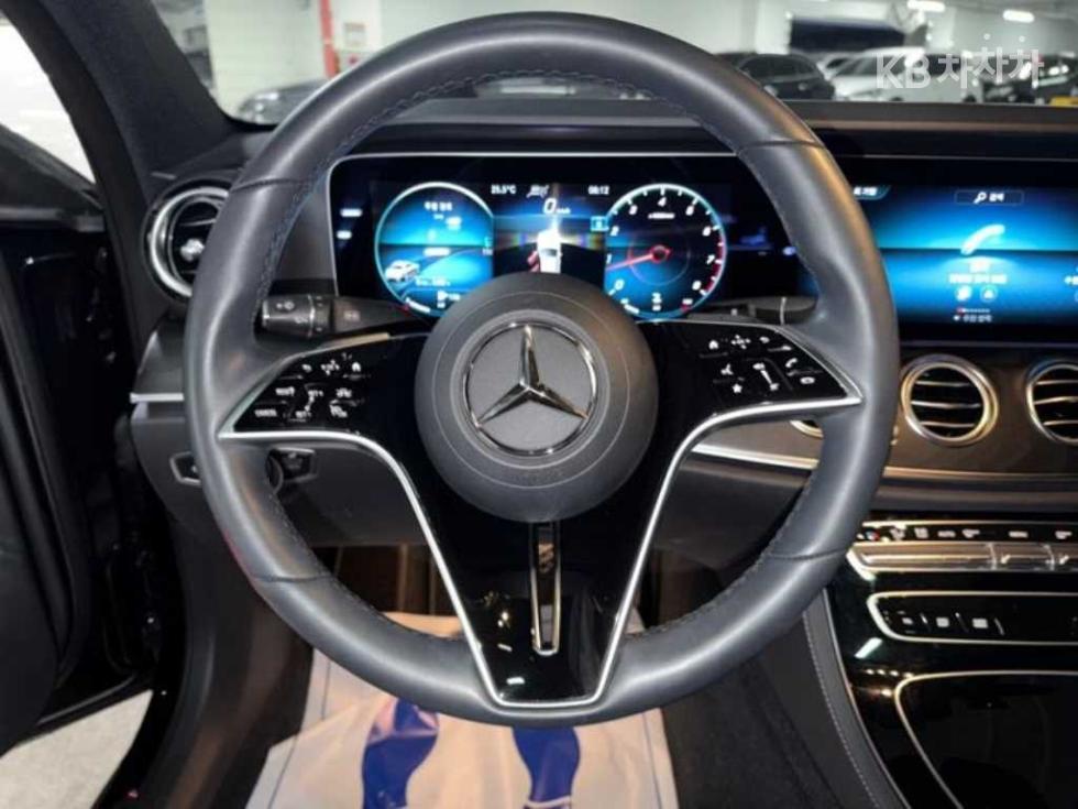 2023 Mercedes-Benz E (W213) photo