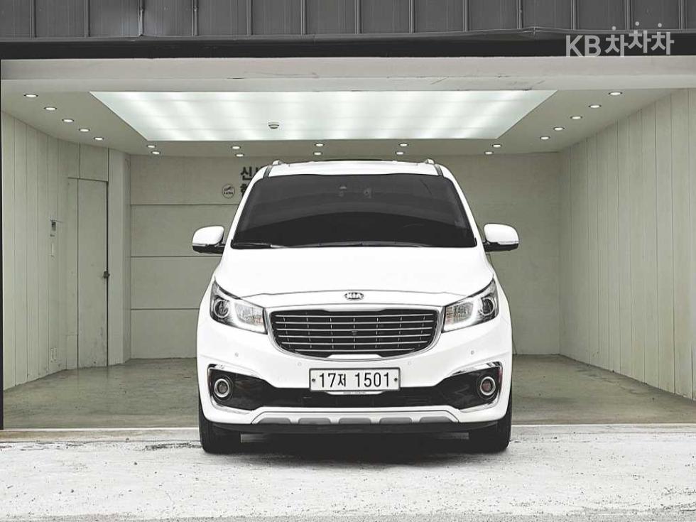 2018 - kia carnival