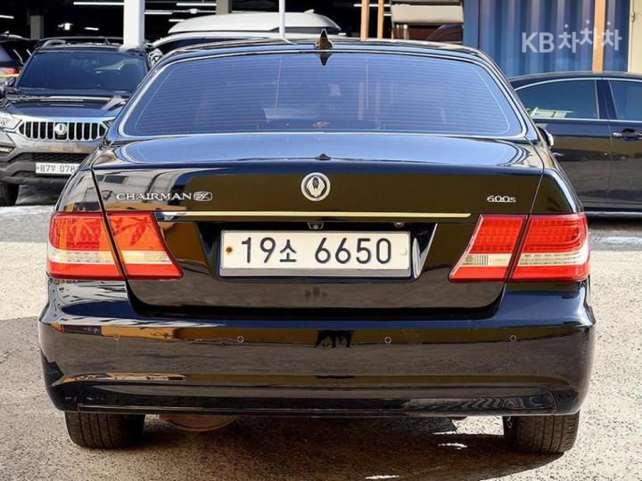 KG Mobility (Ssangyong) Chairman H New Classic 600S Top Model 4