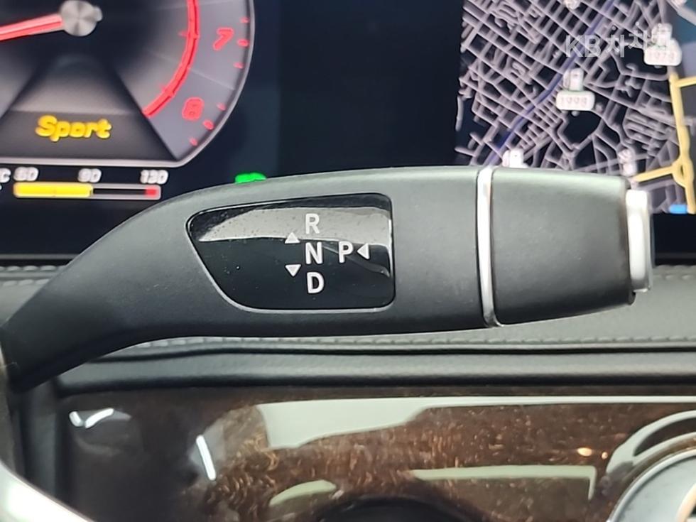 2019 Mercedes-Benz S photo