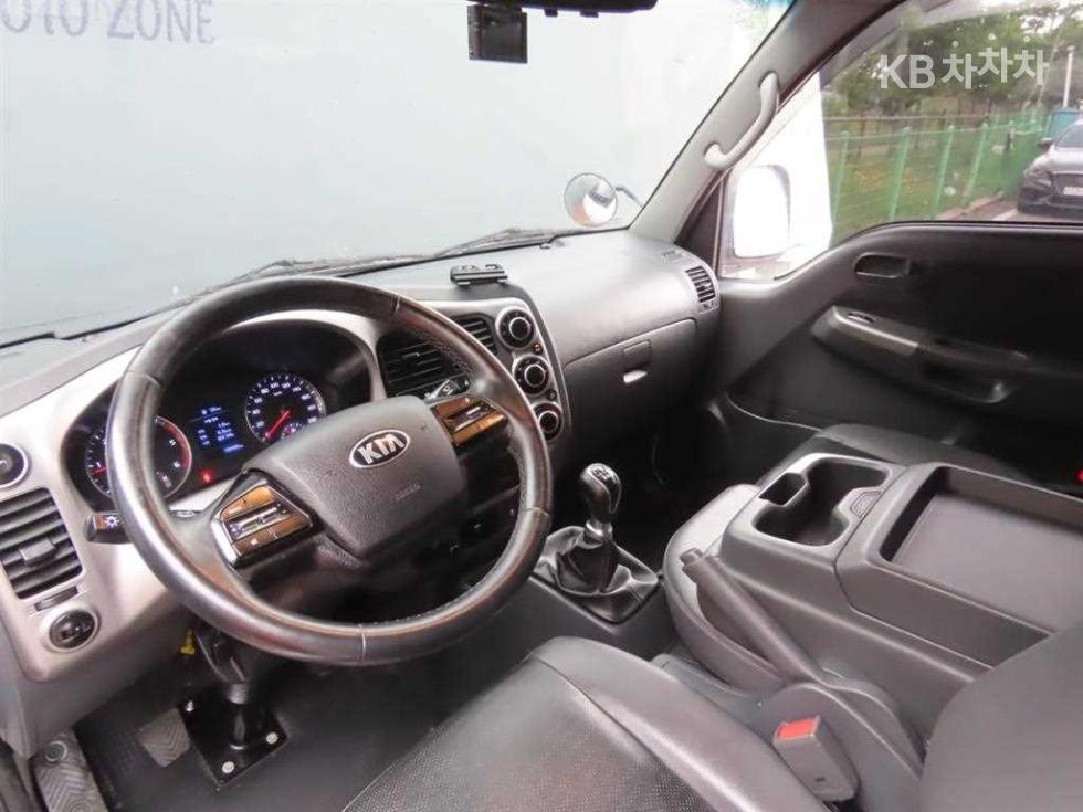 2020 - kia bongo iii
