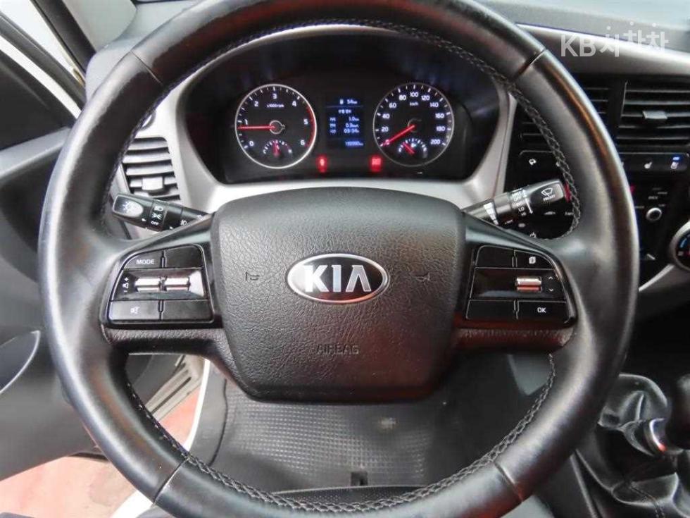 2020 - kia bongo iii