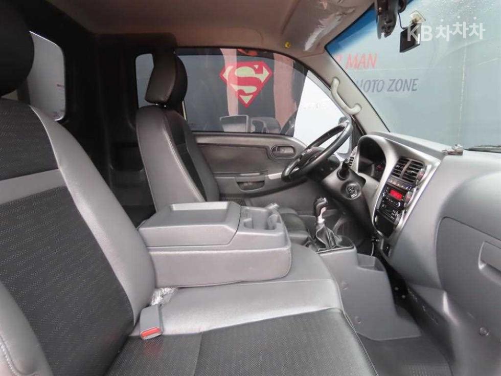 2020 - kia bongo iii