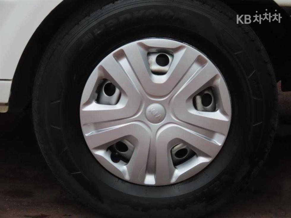 2020 - kia bongo iii