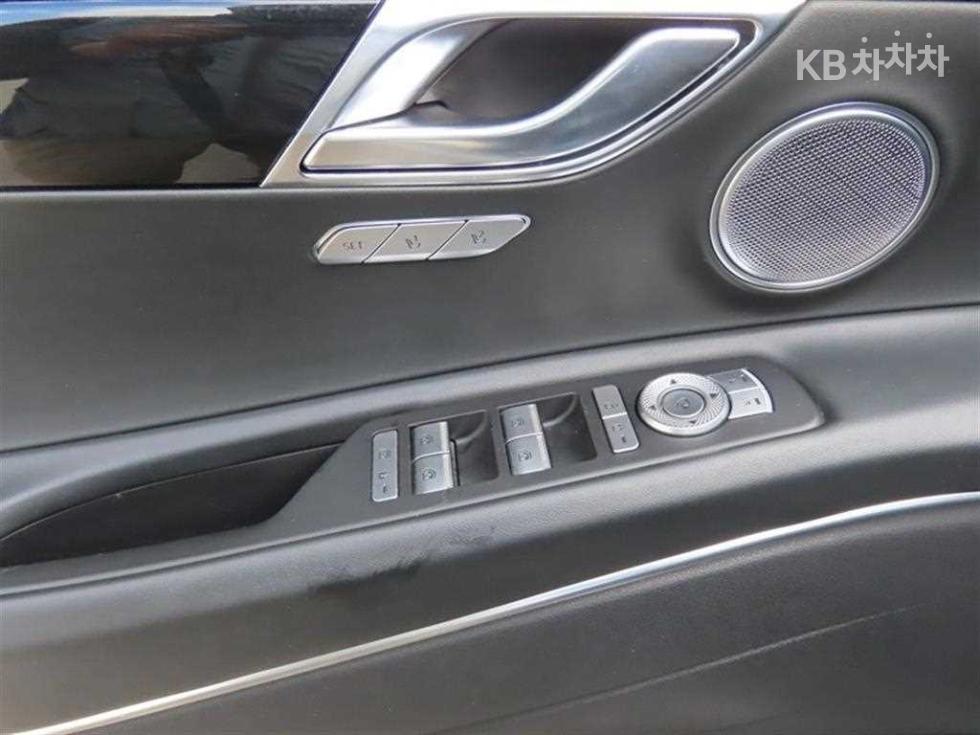 2020 Genesis GV80 photo