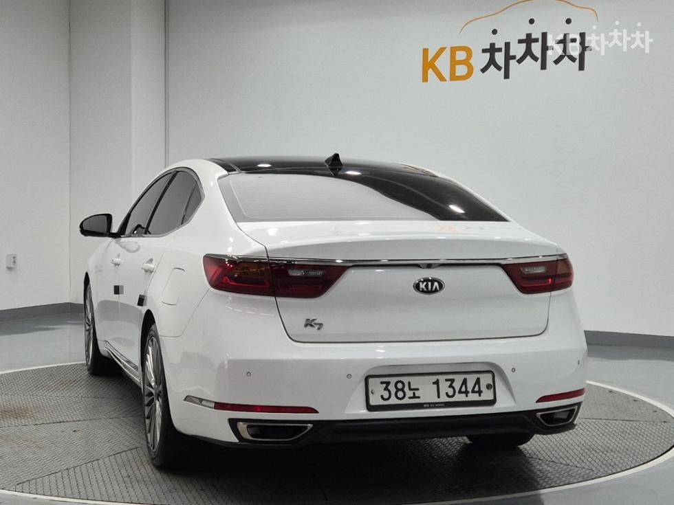 2017 - kia k7