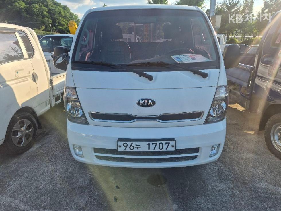 2014 - kia bongo iii