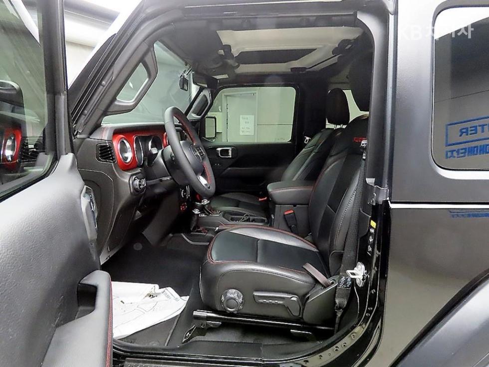 2023 Jeep (JL) photo
