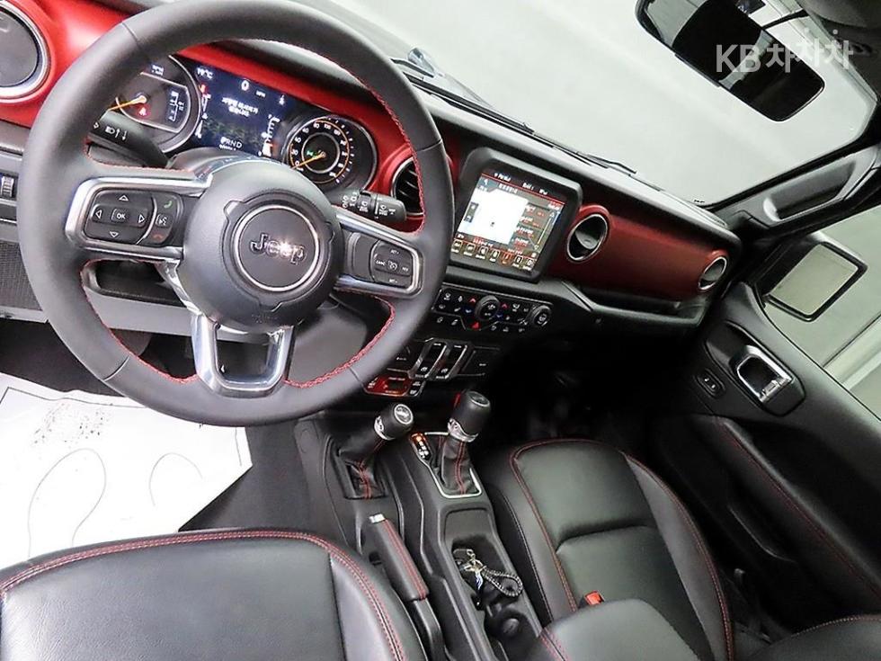 2023 Jeep (JL) photo