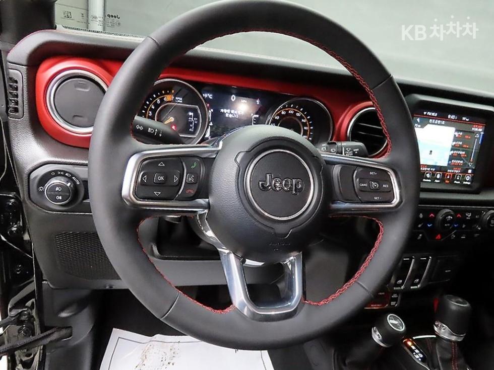 2023 Jeep (JL) photo