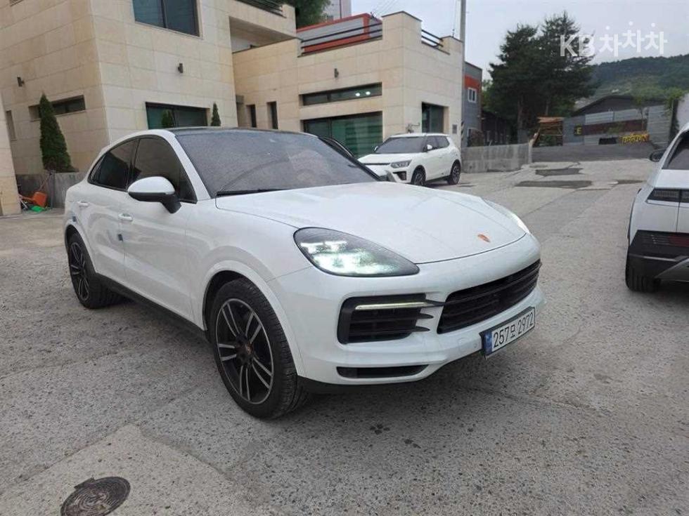 2023 Porsche (9Y0) photo