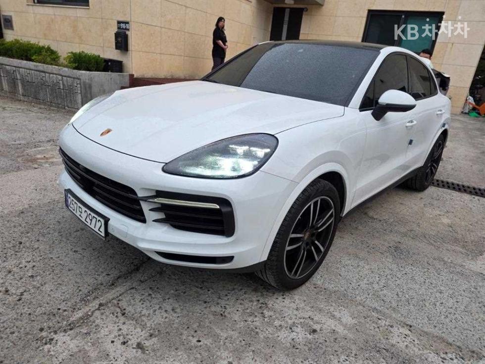 2023 Porsche (9Y0) photo