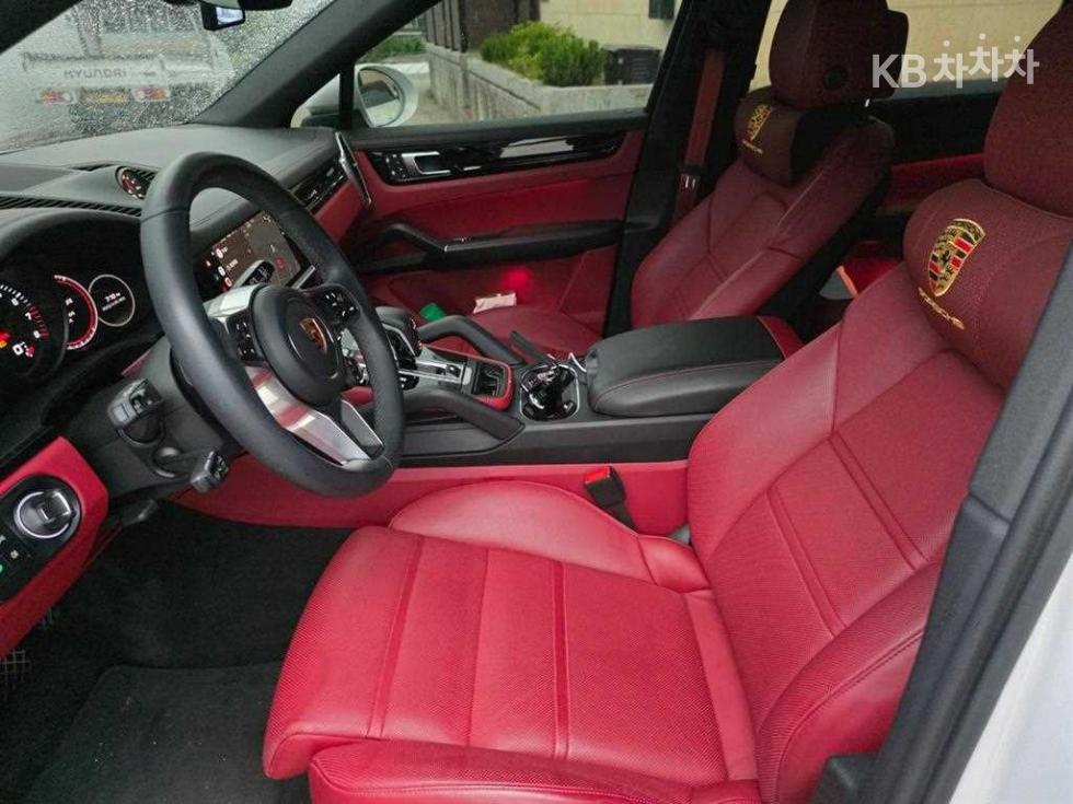 2023 Porsche (9Y0) photo