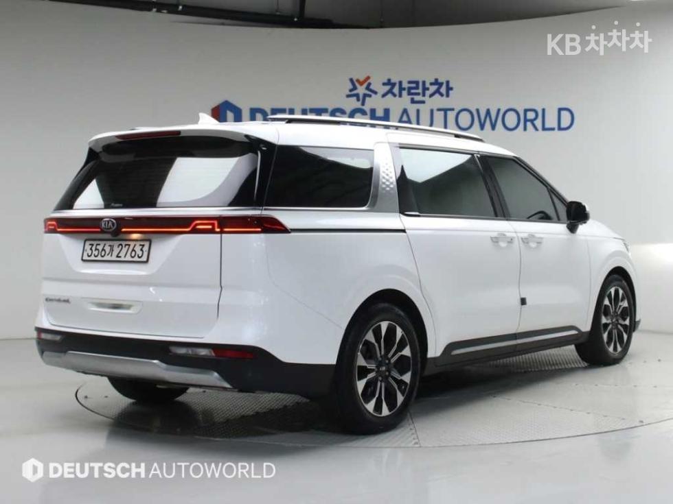 2021 - kia carnival