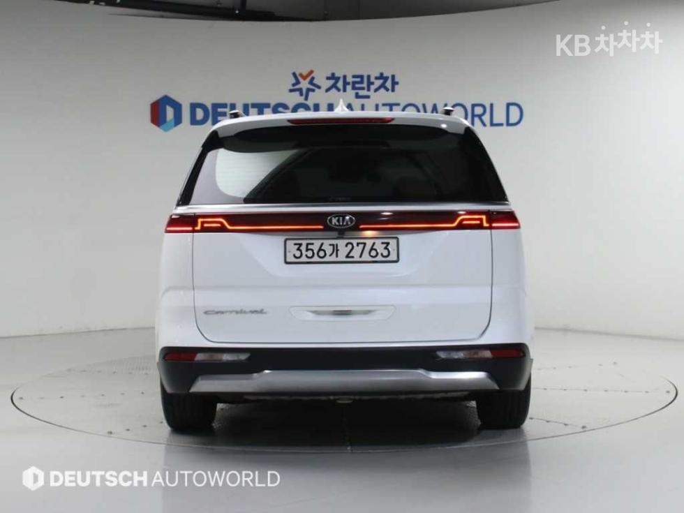 2021 - kia carnival