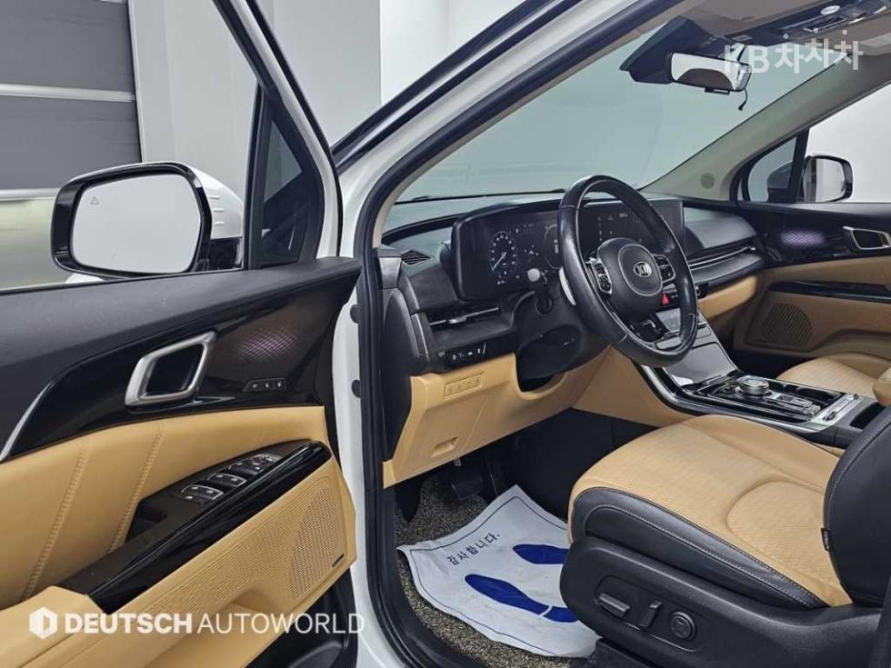 2021 - kia carnival