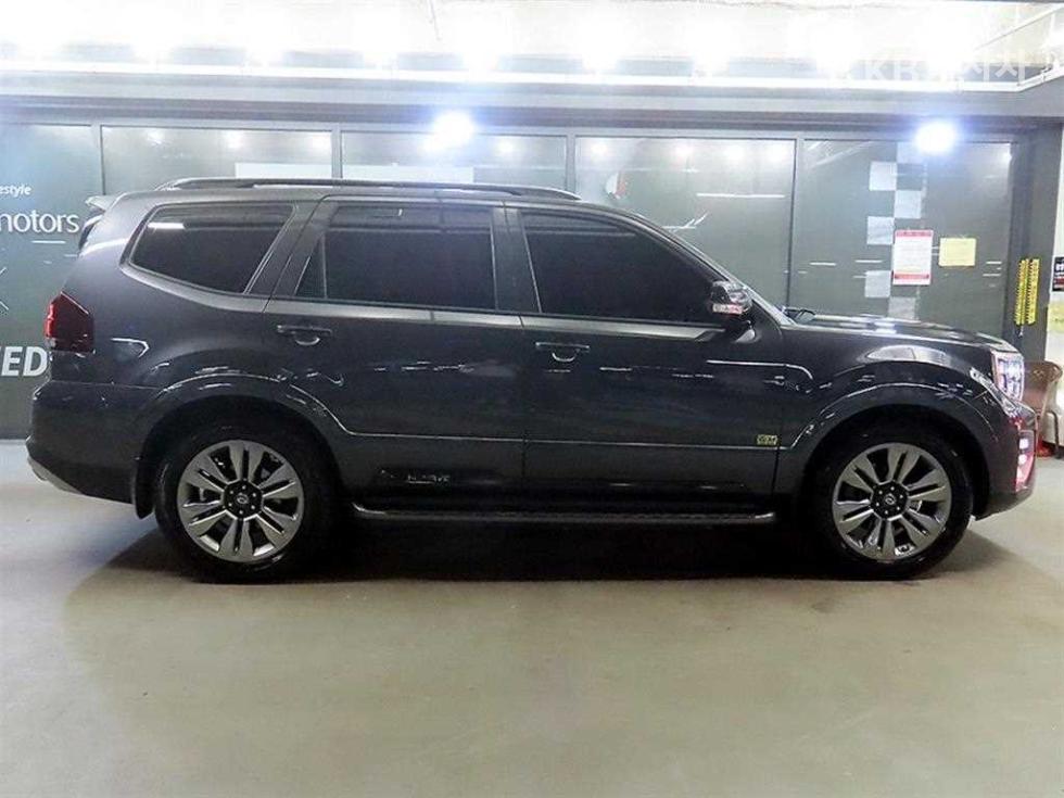 2021 - kia mohave