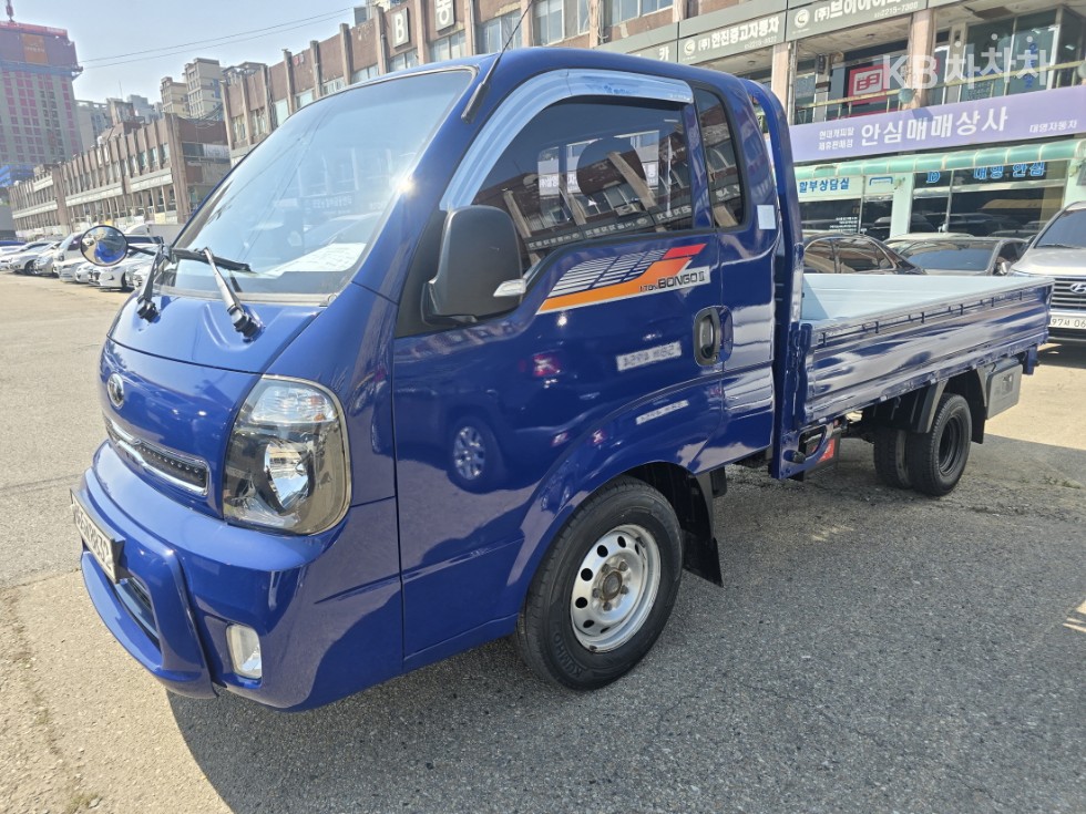 2018 - kia bongo iii