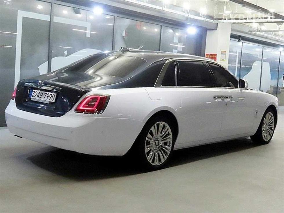 Rolls-Royce Ghost — miniaturë 4