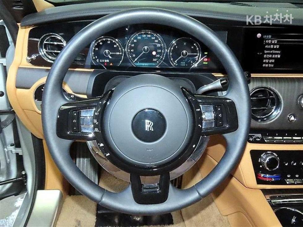 Rolls-Royce Ghost — miniaturë 8