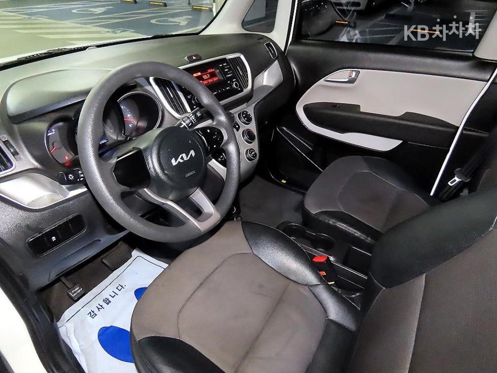 2022 - kia ray