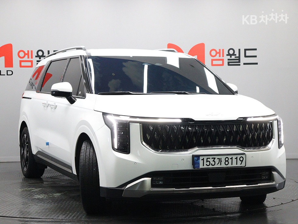 2025 - kia carnival