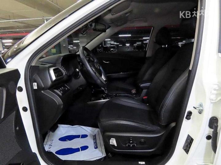 KG Mobility (Ssangyong) Tivoli 1.6 GDi V1 7