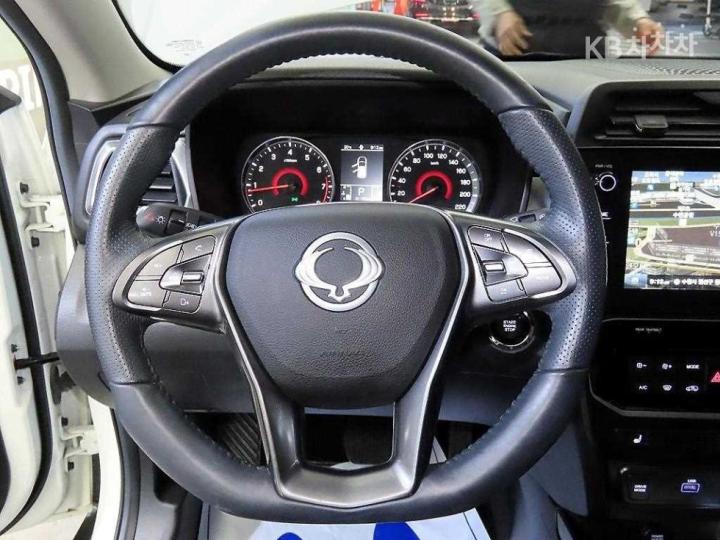 KG Mobility (Ssangyong) Tivoli 1.6 GDi V1 9