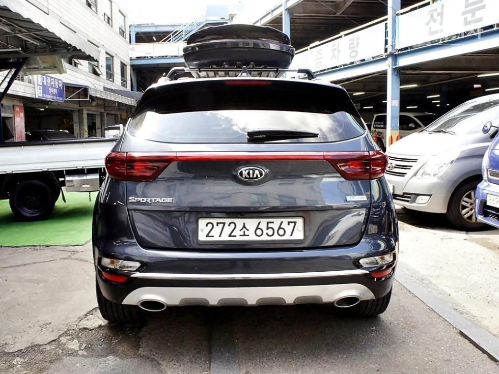 2020 - kia sportage