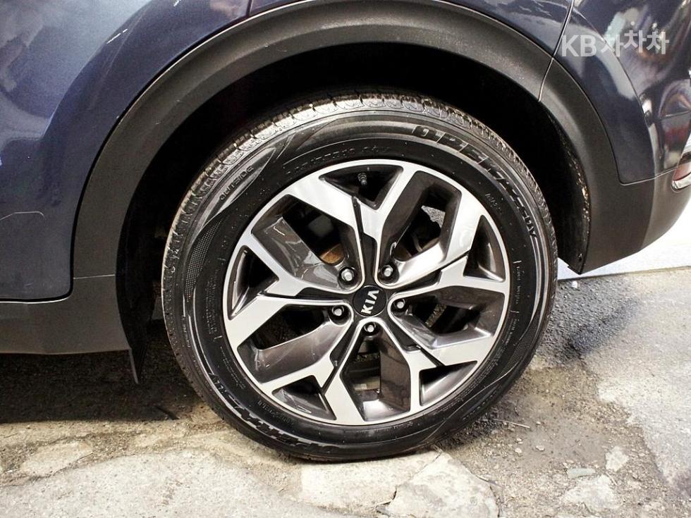 2020 - kia sportage