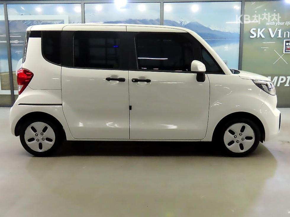 2022 - kia ray