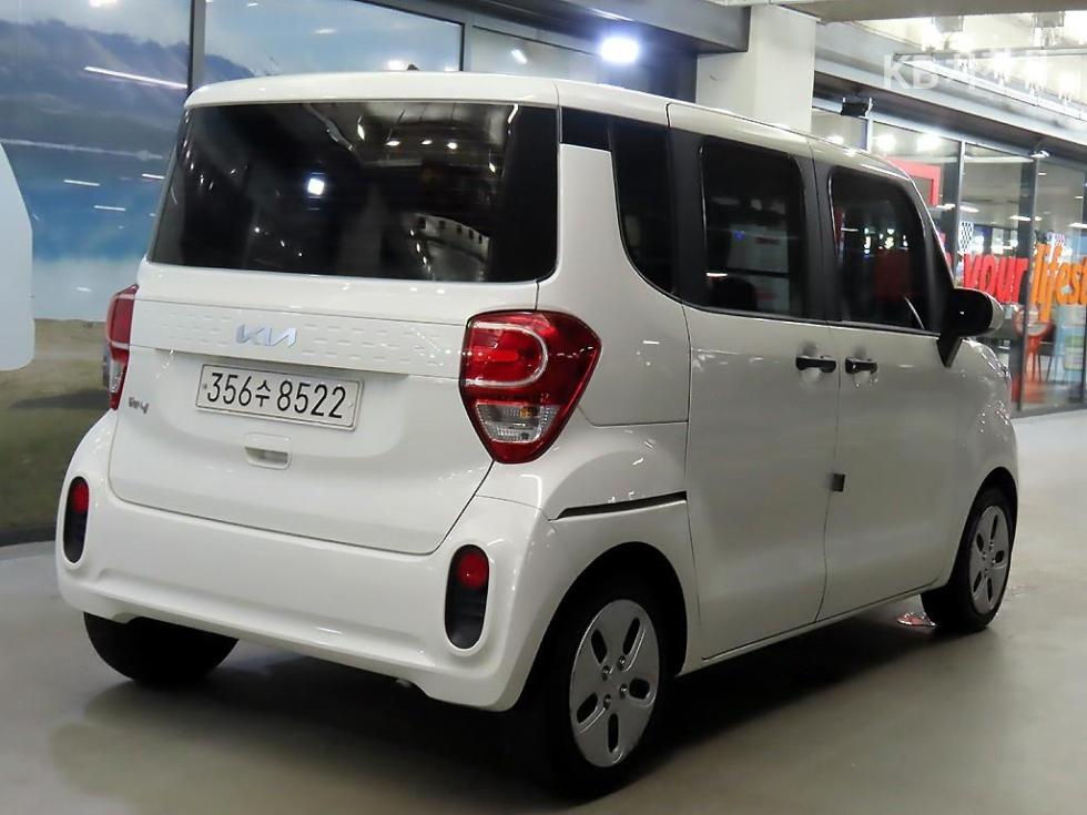 2022 - kia ray