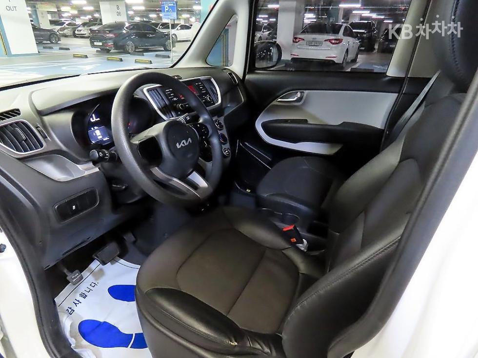 2022 - kia ray